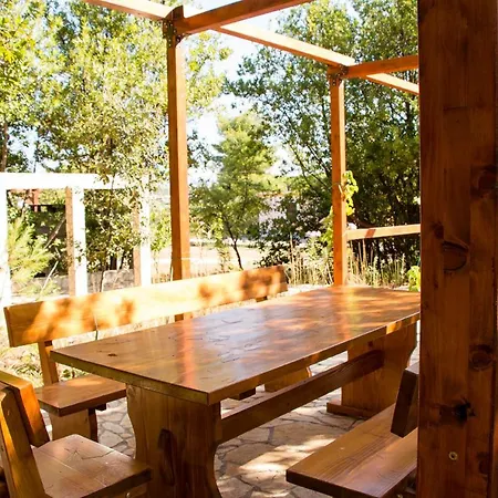 Rosemary Park فيلة زادار